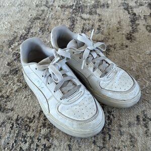 Girls Youth size 2 Leather Adidas